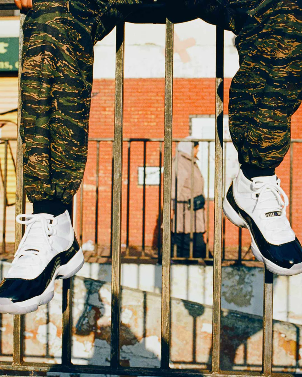 Modern on-foot look of the AJ11 Concord