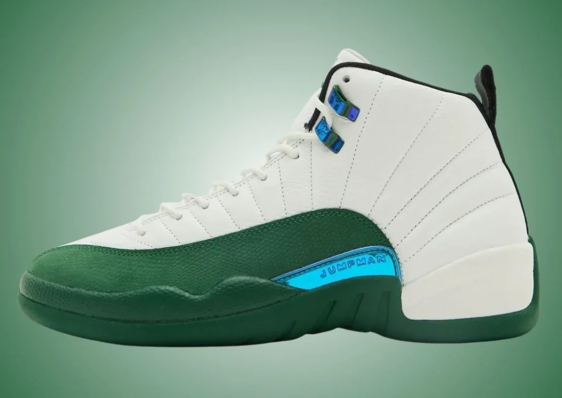 Air Jordan 12 "Bucks"