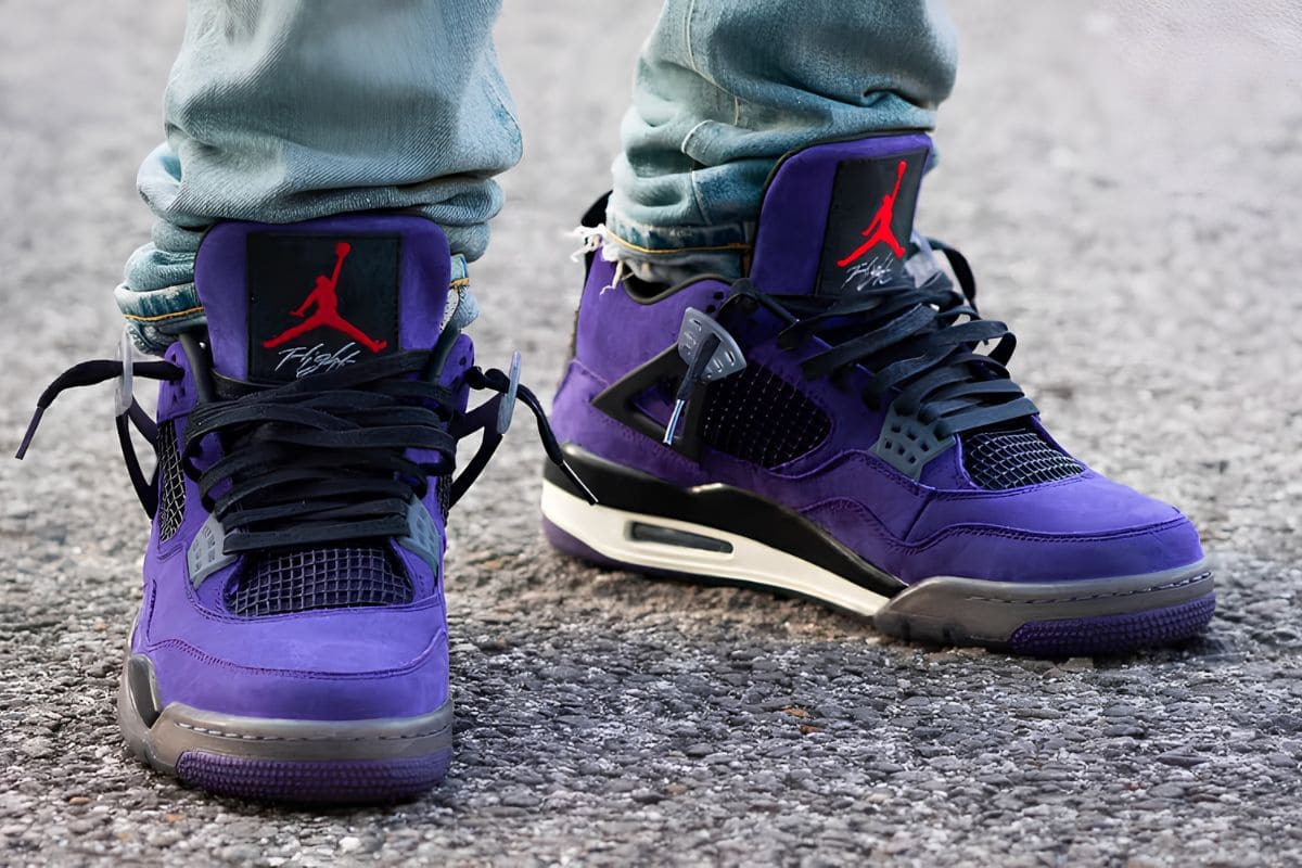 Travis Scott x AJ 4 F&F "Dynasty Purple"