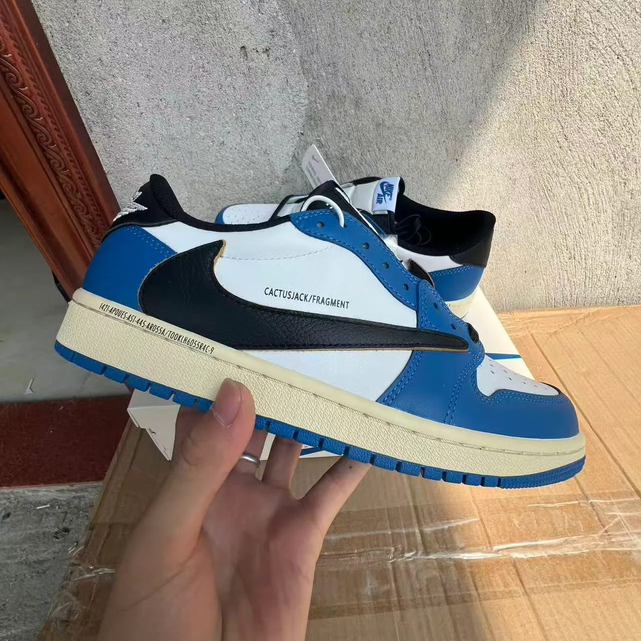 Travis Scott x Fragment x AJ 1 Low Sample Shoes Sneakers – nk0005290 - Image 3