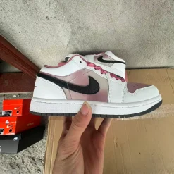 AJ 1 Low SE White Black Desert Berry Shoes Sneakers – nk0005310 - Image 6