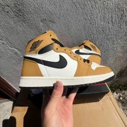 AJ 1 Retro High OG 'Rookie of the Year' Shoes Sneakers – nk0005360 - Image 9