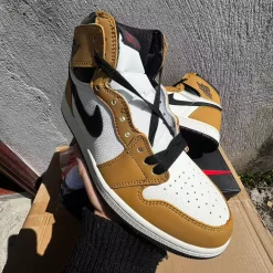 AJ 1 Retro High OG 'Rookie of the Year' Shoes Sneakers – nk0005360 - Image 4