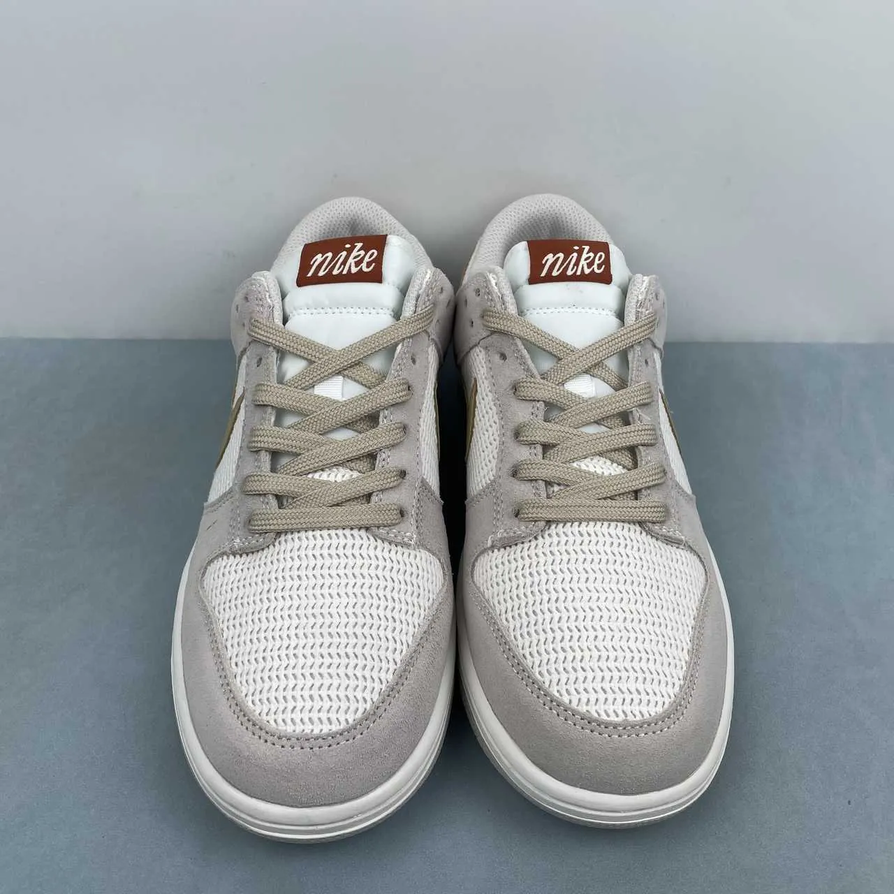 Dunk Low SE WMNS Sail / Light Orewood Brown Shoes Sneakers - nk0005382 - Image 6