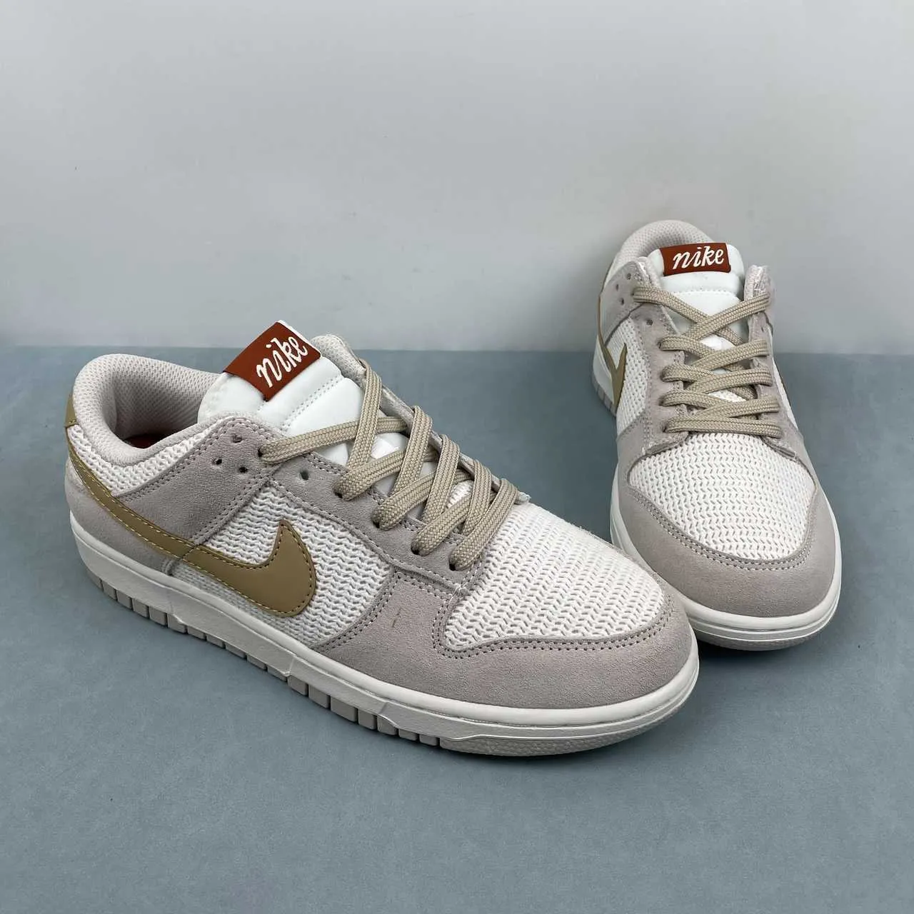 Dunk Low SE WMNS Sail / Light Orewood Brown Shoes Sneakers - nk0005382 - Image 9