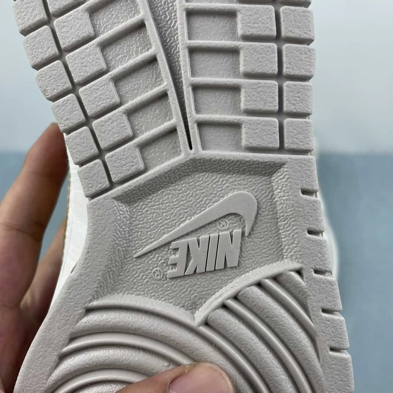 Dunk Low SE WMNS Sail / Light Orewood Brown Shoes Sneakers - nk0005382 - Image 14