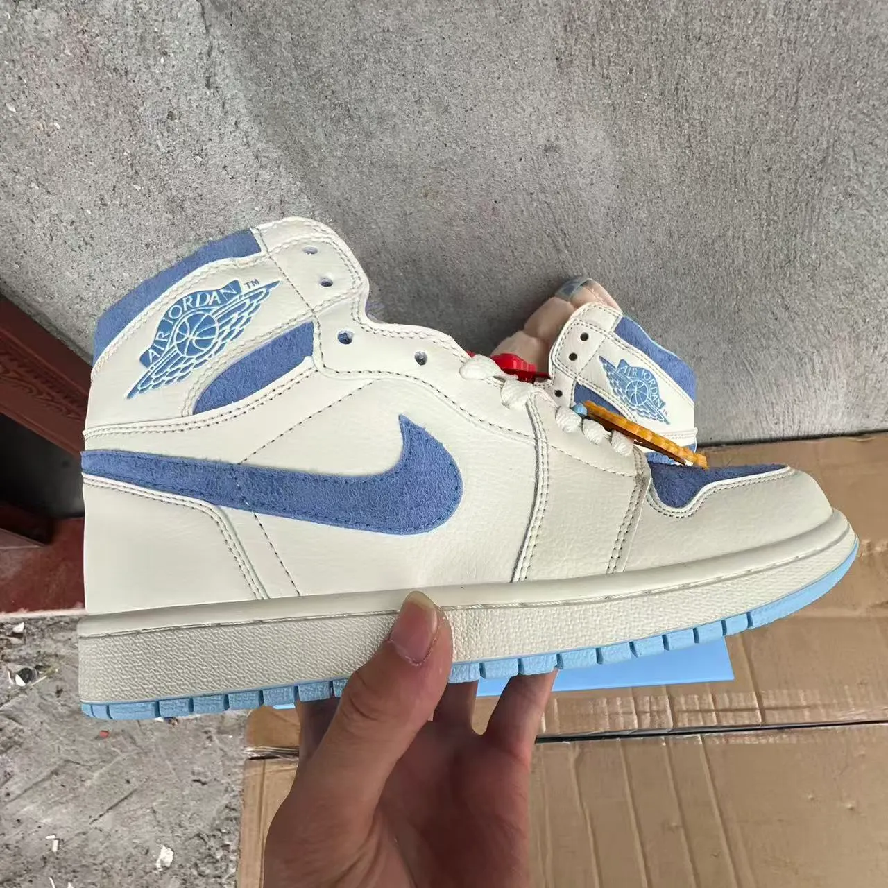 AJ 1 High OG Psychic Blue and Pale Ivory Shoes Sneakers – nk0005386 - Image 3