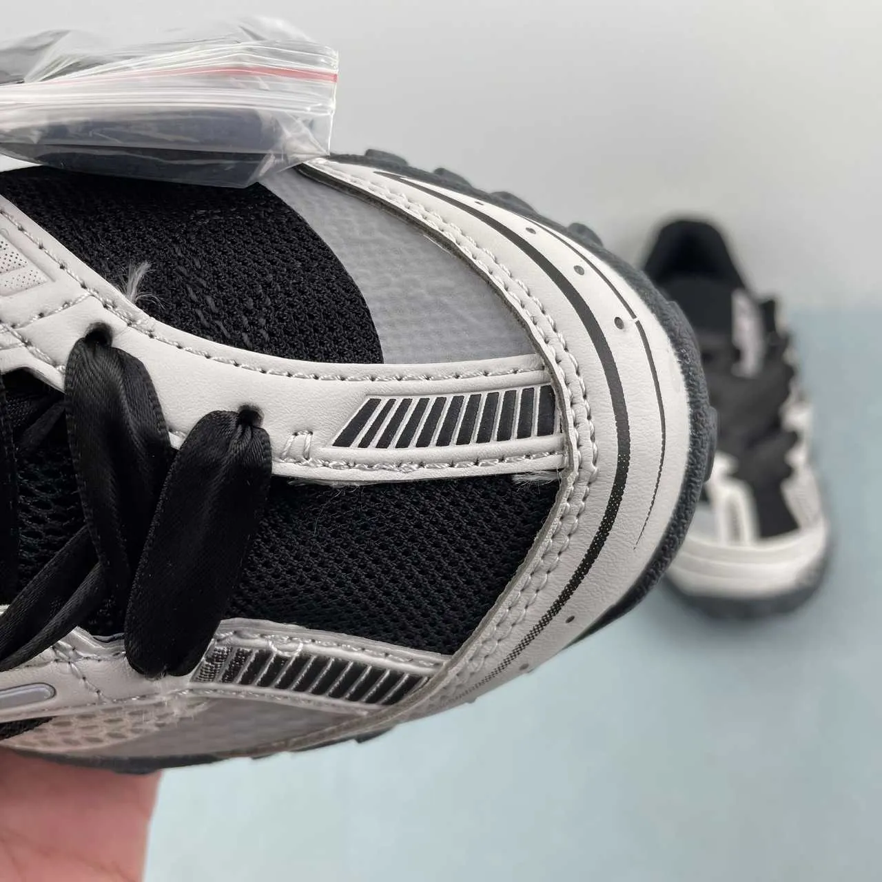 FL Unisex Echappe MS V2 Shoes Sneakers - nk0005393 - Image 14