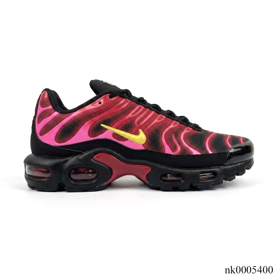 NK x SUP AM Plus TN University Red Shoes Sneakers - nk0005400