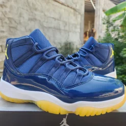 AJ 11 Retro "Michigan Wolverines" Player Exclusive (PE) Shoes Sneakers - nk0005402 - Image 4