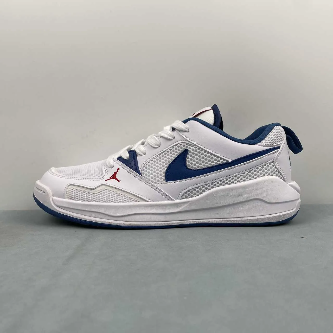 NK Jordan CMFT Era Shoes Sneakers - nk0005414 - Image 4
