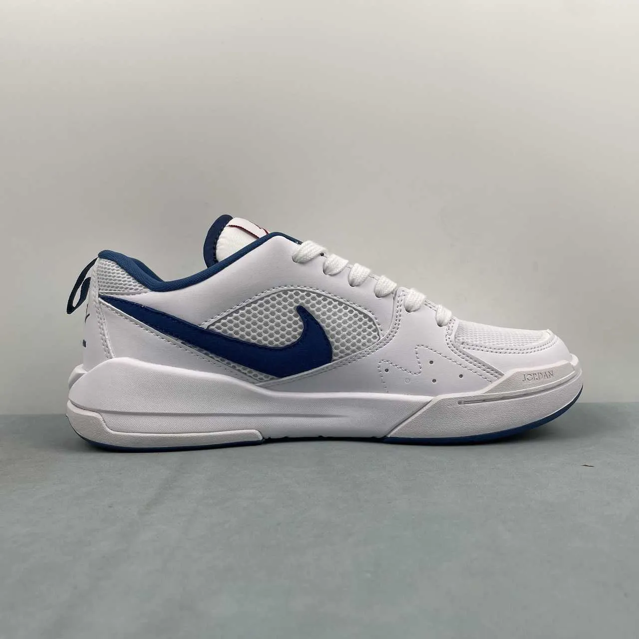 NK Jordan CMFT Era Shoes Sneakers - nk0005414 - Image 3