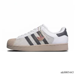 Alternative view of AD Superstar II "Core White / Core Black / Khaki Three" Shoes Sneakers - nk0005443