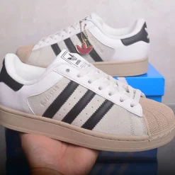 AD Superstar II "Core White / Core Black / Khaki Three" Shoes Sneakers - nk0005443 - Image 10